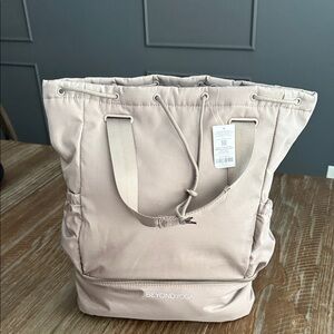 BEYOND YOGA convertible gym bag in BIRCH, NEW